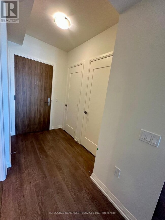 property at 27 Korda Gate