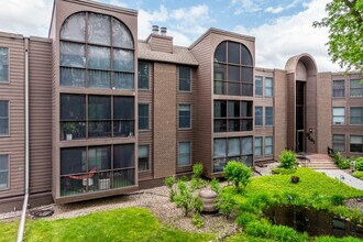 Girard Park West in Minneapolis, MN - Foto de edificio - Building Photo