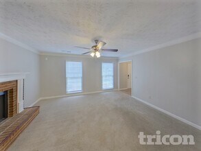 3153 Glynn Mill Dr in Snellville, GA - Foto de edificio - Building Photo