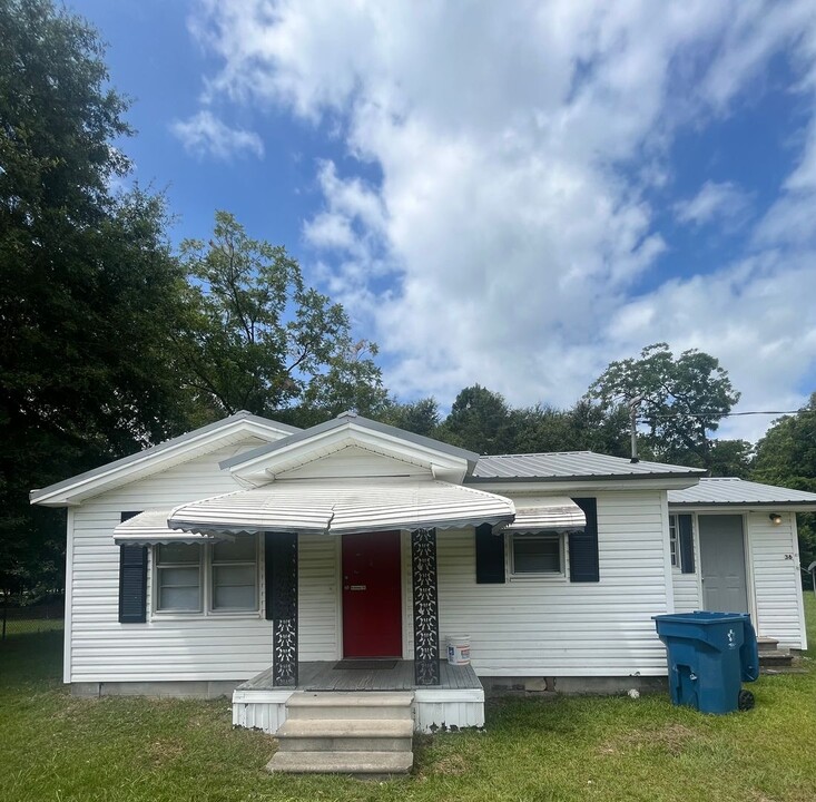 36 Erie St in Lumber City, GA - Building Photo