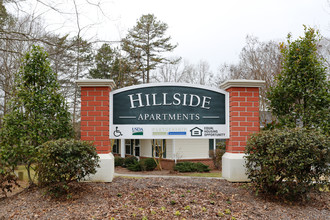 Hillside in Lincolnton, NC - Foto de edificio - Building Photo