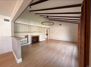3021 W Clark Ave in Burbank, CA - Building Photo - Building Photo