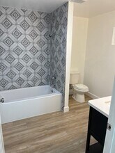 3216 San Carlos Wy in Sacramento, CA - Building Photo - Building Photo