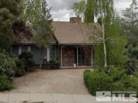 2205 Thomas Jefferson Dr in Reno, NV - Building Photo