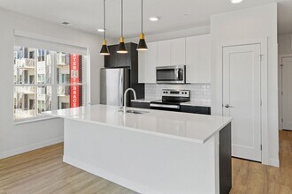 5945 6th Ave in Kenosha, WI - Foto de edificio - Building Photo