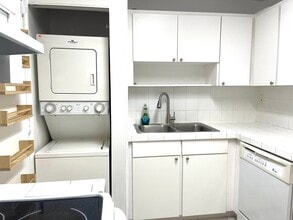 13700 SW 62nd St, Unit 113 in Miami, FL - Building Photo - Building Photo