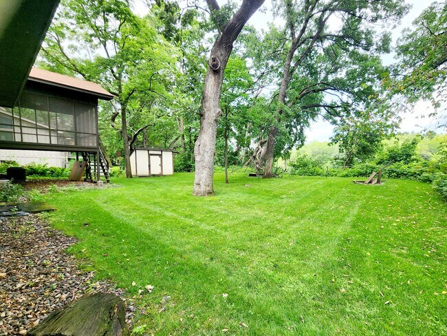 3536 Rum River Dr in Anoka, MN - Building Photo - Building Photo