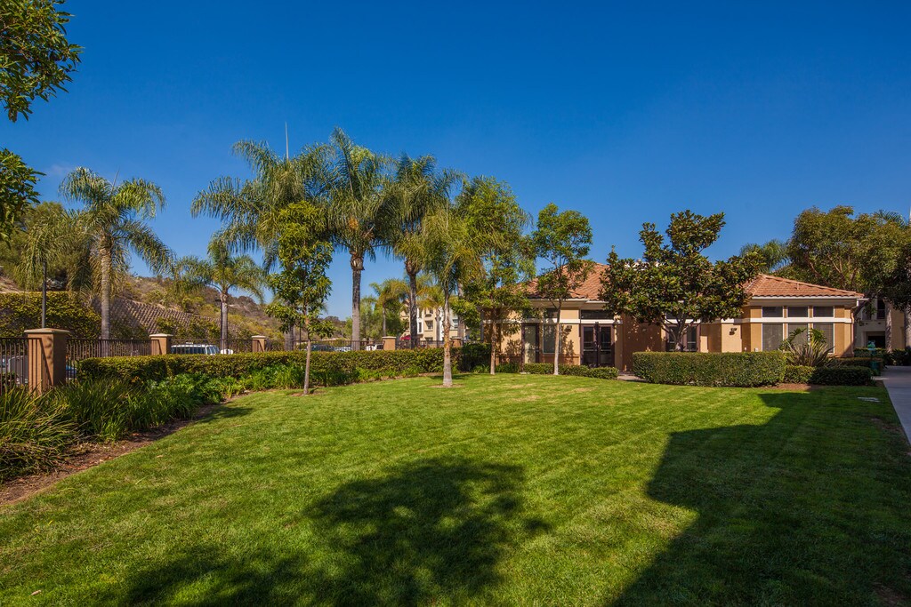 Elan Pacifico Encinitas Encinitas, CA Apartments