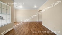 5203 Ridgeway Dr in Houston, TX - Building Photo - Building Photo