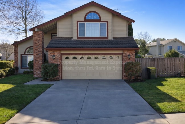 property at 8761 Deer Creek Cir