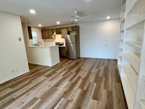 249 Boardwalk Dr in San Bruno, CA - Building Photo - Building Photo