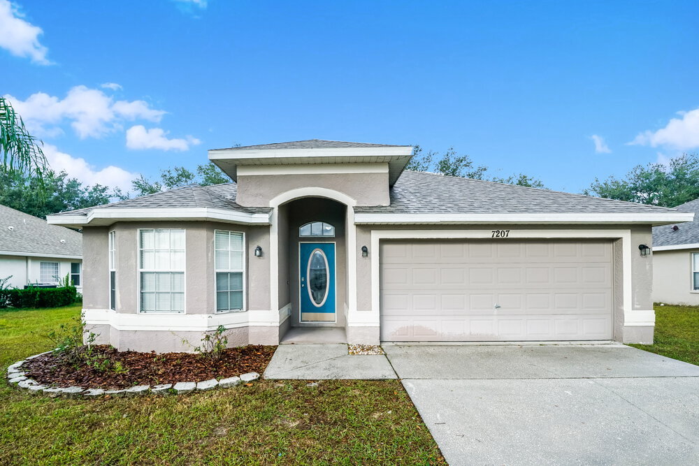 7207 Sherman Hills Blvd in Brooksville, FL - Building Photo