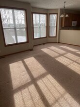 5513 Sandhutton Ct, Unit 5513 in Rockford, IL - Building Photo - Building Photo