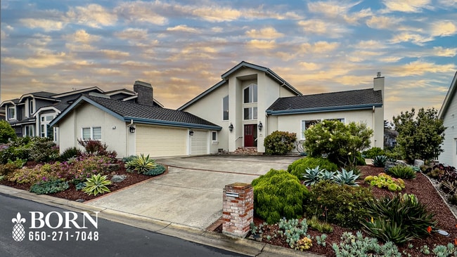 property at 32 Fairway Pl