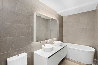 247 W 46th St in New York, NY - Building Photo - Building Photo