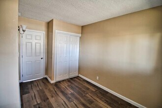 7800 Madison St in Paramount, CA - Building Photo - Building Photo