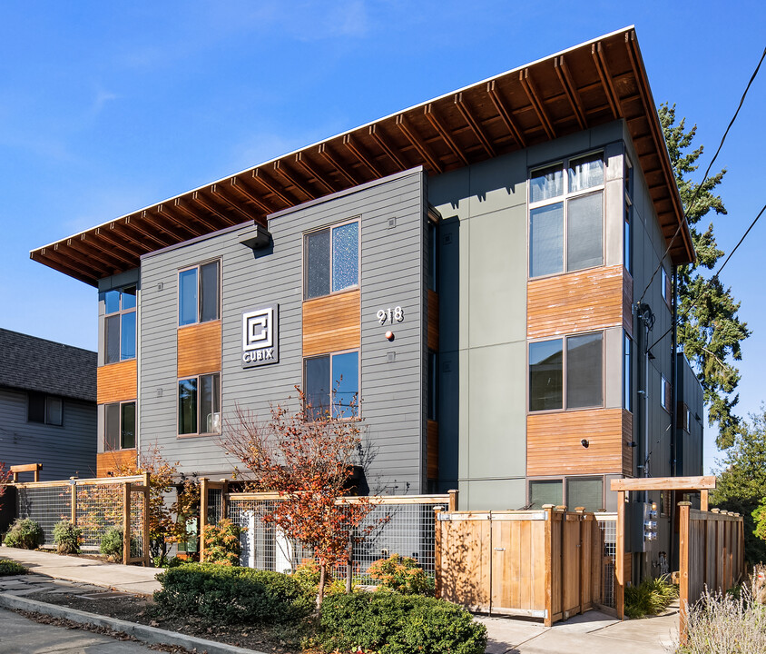 Cubix 103 in Seattle, WA - Building Photo