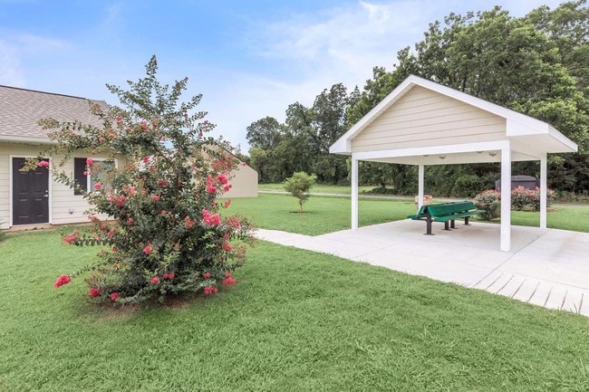 Foster Collier Gordon Manor in Marianna, AR - Foto de edificio - Building Photo