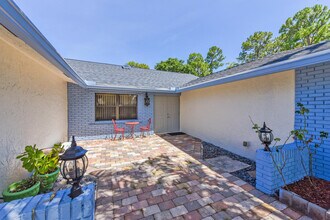 13442 Northumberland Cir in Wellington, FL - Building Photo - Building Photo