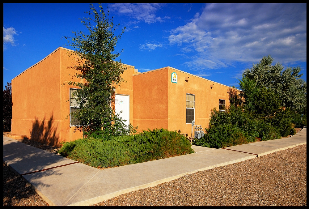 Bella Vista in Taos, NM - Foto de edificio