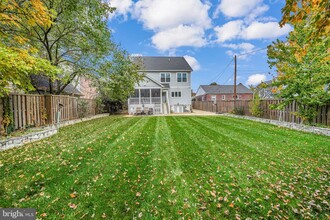 4928 18th St N in Arlington, VA - Foto de edificio - Building Photo