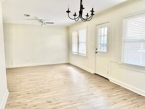 512 Broadmoor Ave in Baton Rouge, LA - Building Photo - Building Photo