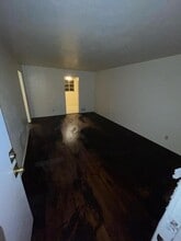 1037 Palomas Dr SE in Albuquerque, NM - Building Photo - Building Photo