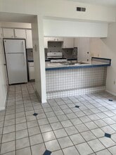 973 Cross Country Dr E, Unit 973 in Columbus, OH - Building Photo - Building Photo