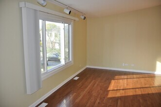 415 Harrison Ct in Vernon Hills, IL - Building Photo - Building Photo