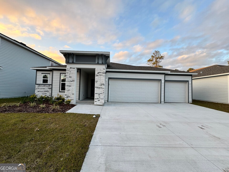 108 Brookshire Grn Ct in Kingsland, GA - Building Photo