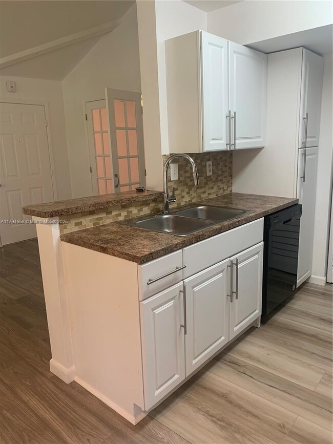 8743 NW 39th St, Unit 8743 in Sunrise, FL - Building Photo - Building Photo