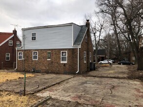 2551 W 12th Ave in Gary, IN - Building Photo - Building Photo