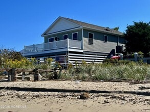 1 Burlington Ave in Leonardo, NJ - Building Photo - Building Photo