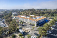 Tizon Senior Apartments 62+ in San Diego, CA - Foto de edificio - Building Photo