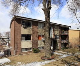 48 Waniska Ave in Toronto, ON - Building Photo - Building Photo
