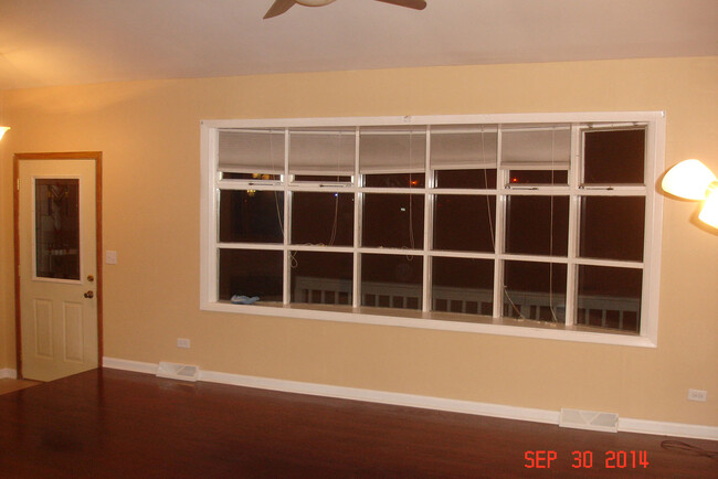 2424 Highland Cir in Lindenhurst, IL - Building Photo - Building Photo