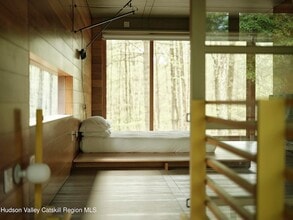 2003 Queens Hwy in Kerhonkson, NY - Building Photo - Building Photo