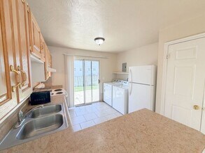 2384 W Derby St in West Valley City, UT - Building Photo - Building Photo