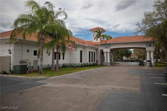 property at 15618 Summit Pl Cir