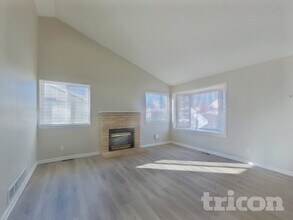 1800 Granby Ct, Unit 314 in Aurora, CO - Building Photo - Building Photo
