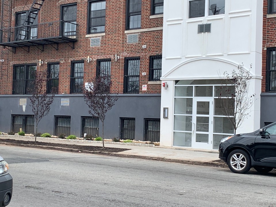 Residence on 18th in Irvington, NJ - Building Photo