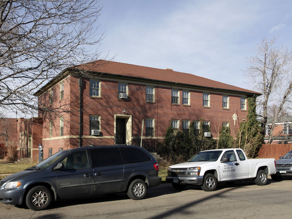 375 S Navajo St in Denver, CO - Building Photo