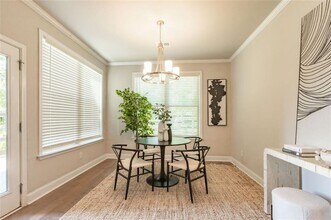 5715 Rocky Falls Rd in Suwanee, GA - Building Photo - Building Photo