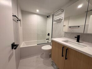 1875 N Dayton St in Chicago, IL - Building Photo - Building Photo