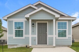 5410 Verdugos Pl in San Antonio, TX - Building Photo