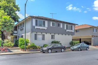 1825 Ednamary Way in Mountain View, CA - Building Photo - Building Photo