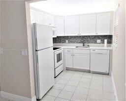 98 Fanshaw C in Boca Raton, FL - Building Photo