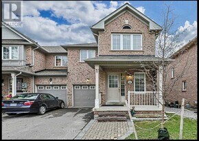 66 Coleridge Dr in Newmarket, ON - Building Photo