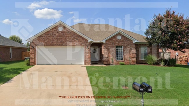property at 2520 Zoysia Ln