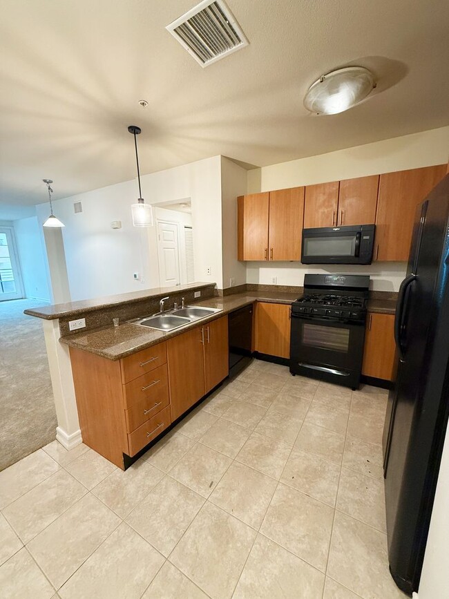1465 C St in San Diego, CA - Building Photo - Building Photo